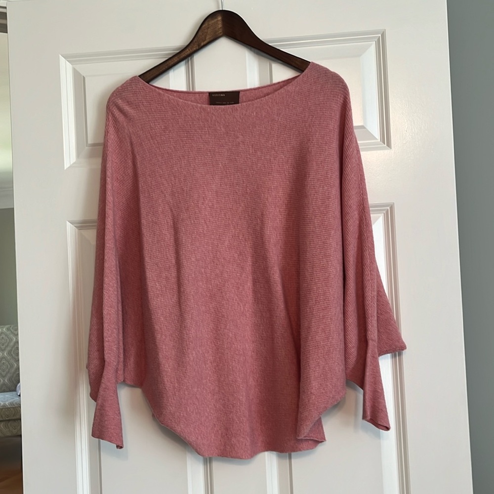 Super Cute Dolman Sweater Excellent Condition